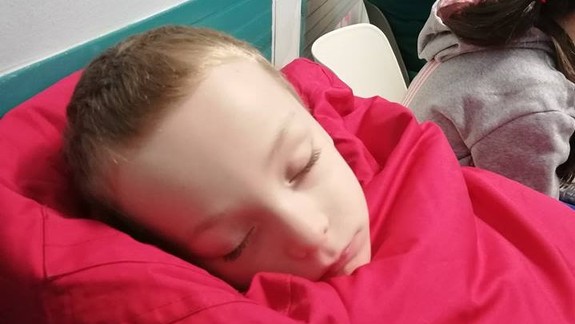 Pokračovanie: Mamička, ktorá čakala 7 hodín na vyšetrenie chorého synčeka, sa dnes dočkala odpovede!