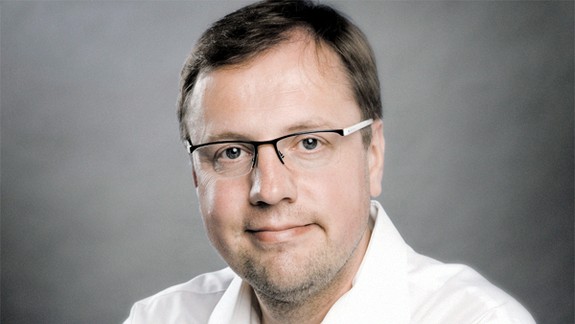 Je jedno, či začneme ulicu zametať zľava alebo sprava, musí byť čistá