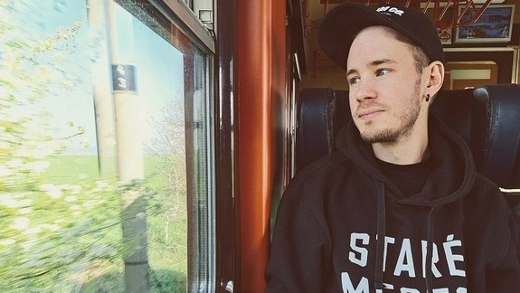 Vodič bratislavskej električky Marek maľuje nádherné obrazy. Ako vidí naše mesto z kabíny vozidla?