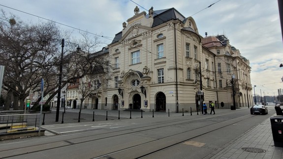 V sobotu bude vylúčená premávka električiek cez Mostovú a Námestie Ľ. Štúra