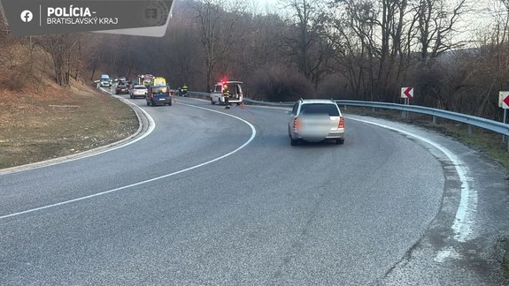 Pezinská Baba môže byť pre motorkárov nebezpečná, polícia im adresovala výzvu