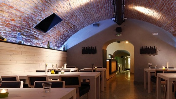 Pod baštou je Moods a dobrá nálada