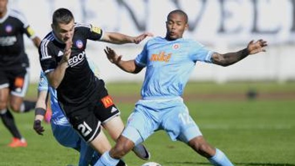 Slovan prehral s Trenčínom 0:4, titul už nezíska