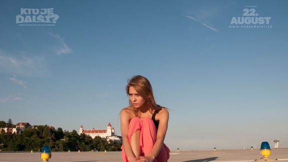 FOTO a VIDEO: Nový slovenský film približuje, ako ľahko mladé dievčatá poskytnú svoje nahé fotografie falošnému profilu na sociálnej sieti