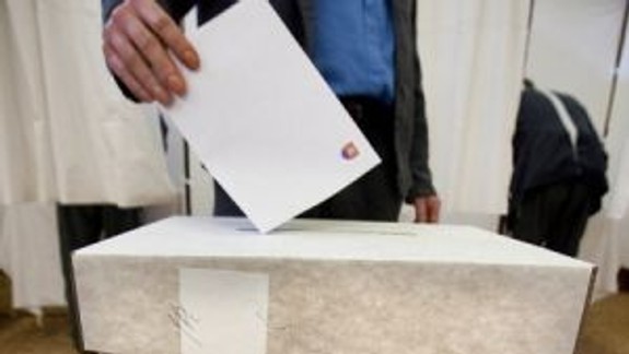 Ľudia by už mali mať doma zoznamy kandidátov