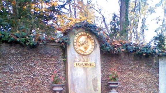J. N. Hummel je pochovaný vo Weimare
