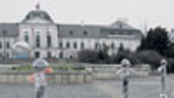 Mesto ukončuje revitalizáciu Hodžovho námestia