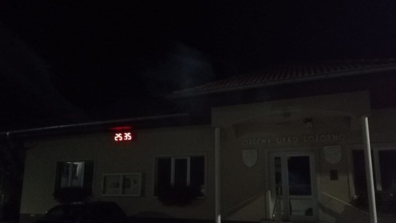 KURIOZITA: Na Obecnom úrade v Lozorne majú digitálne hodiny, ktoré ukazujú aj 25. hodinu!