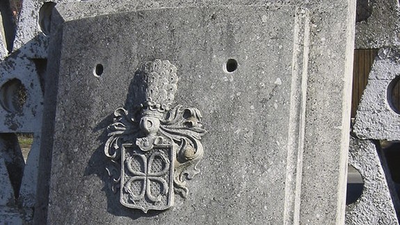 Z cintorína ukradli jeden z najstarších náhrobných kameňov