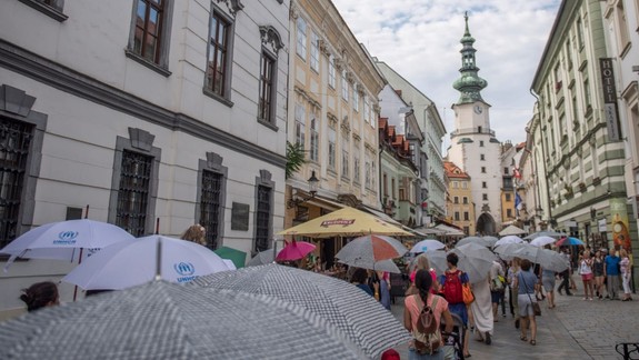 Chcete vyjadriť podporu utečencom? Opäť tak môžete urobiť na Dáždnikovom sprievode