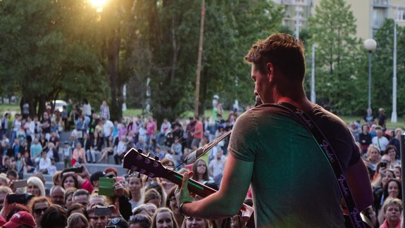 Slávny tenor z Jadranu Goran Karan, festival jogy, či súťaž netradičných plavidiel spestrí leto Ružinovčanom