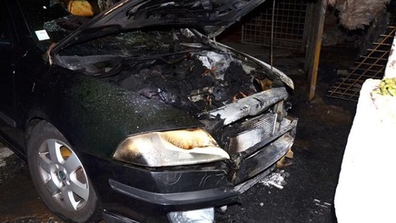 FOTO: V Ružinove v noci horeli 3 autá