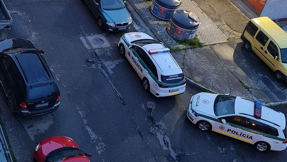 Nočná razia: Policajti opäť zasahovali v Pentagone