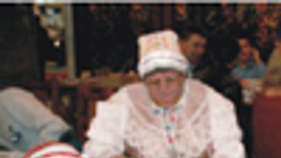 Folklórna skupina predvedie vajnorskú šibačku