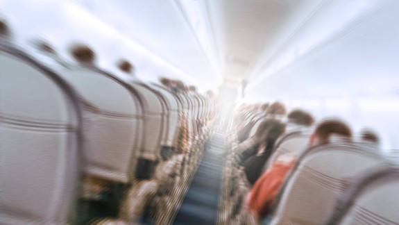 6 spôsobov, ako prekonať strach z čoraz viac turbulentného lietania