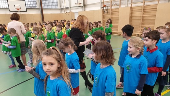 Zápisy prváčikov v Dúbravke budú online