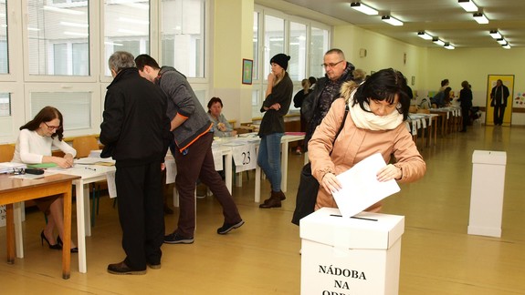 AJ z BSK hlásia zatiaľ bezproblémový priebeh volieb - riešia len bežné podnety