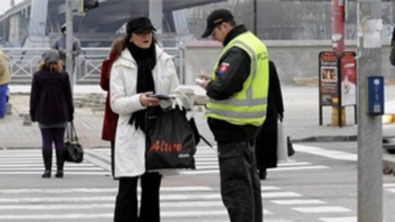Počas dopravnej kontroly v kraji policajti riešili 124 priestupcov