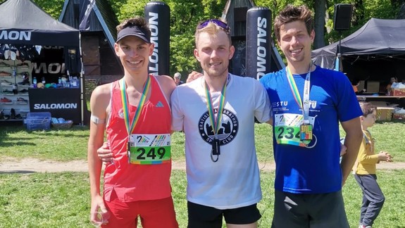 Z Pezinskej Baby na Kamzík: Majstrami Slovenska v horskom behu sú Košút a Líšková