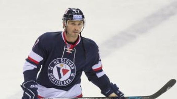 Slovan na domácom ľade zdolal lídra KHL CSKA Moskva