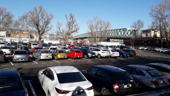 Nové miesta pre autá v Bratislave: Kedy mesto sprístupní záchytné parkoviská P+R?