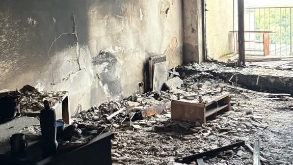 Tragédia: Na Dvořákovom nábreží horel byt, požiar neprežil jeden muž