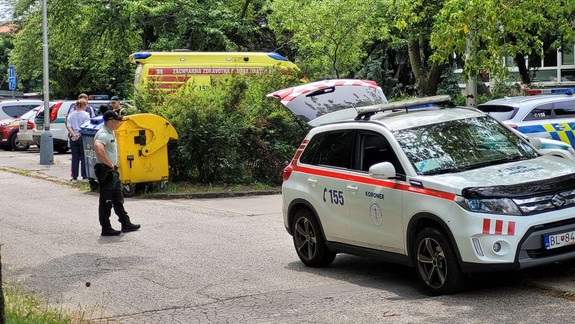 Polícia začala trestné stíhanie v súvislosti s tragédiou na gymnáziu na Skalickej