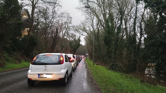 FOTO Katastrofa na cestách: Vodiči z Karlovej Vsi či Devína stáli ráno v kolóne i hodinu. Aký bol dôvod?