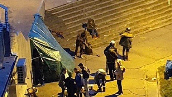 Nič ich neodradí? Stanujúci asociáli sa vrátili k Pentagonu!