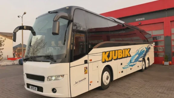 Priamu autobusovú linku spájajúcu Banskú Štiavnicu s Bratislavou pozastavia