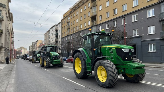 Farmári už sú v uliciach, polícia vyzýva vodičov k opatrnosti