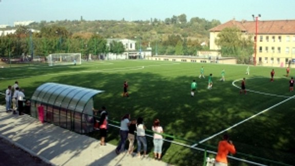 Mladí futbalisti dostanú ihrisko späť