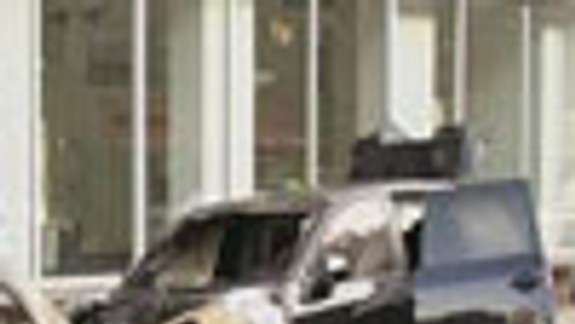 Na Košickej ulici horeli v utorok ráno autá