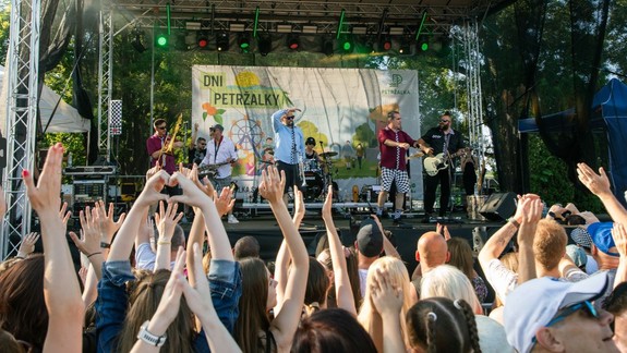 Koncerty, letné kiná aj bláznivé plavidlá: Kultúrne leto v Petržalke sľubuje vlnu zábavy na celé dva mesiace