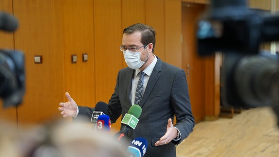 Covid-19: Za uplynulý deň potvrdili na Slovensku iba 19 nových prípadov, nakazil sa aj policajt