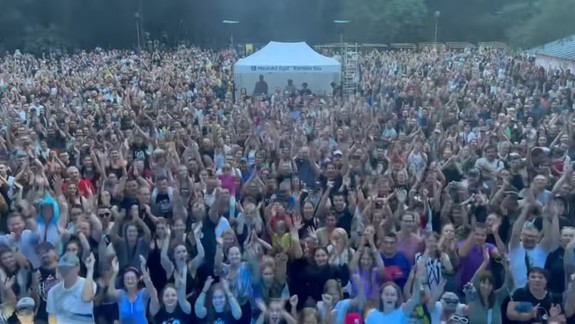 Pripravený je bohatý program, na Karloveských hodoch vystúpi Mirai, Hex aj Kmeťoband