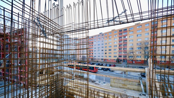 Výstavba bytov vo väčšine krajov spomalila: Čo hovoria štatistici o Bratislave?