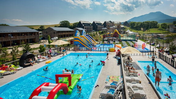 7 dôvodov, prečo sú bazény v Demänová Rezort TOP voľbou pre rodiny s deťmi