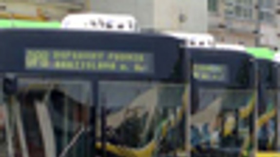 Prečo nedokážu autobusy MHD jazdiť presne? 