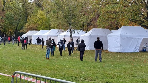 Testovanie: Bratislava mala v rámci okresov v SR 5. najnižší podiel pozitívnych