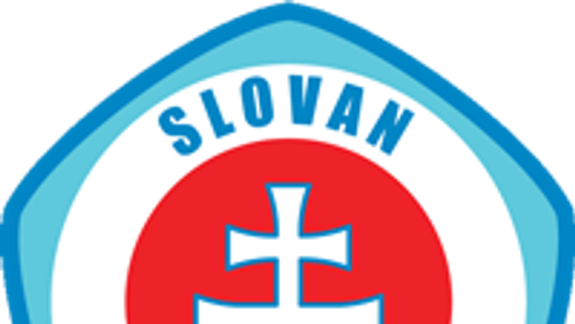 Futbalisti Slovana majstrovský titul stále nezískali