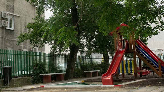 Ihrisko na Jedlíkovej sa rekonštruuje, pribudnú nové hracie prvky či bezpečná dopadová plocha