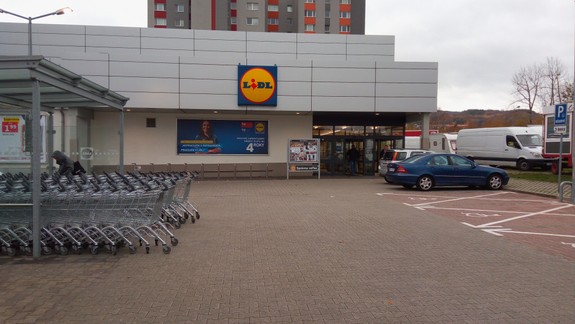 Dúbravský supermarket dnes nečakane zatvorili - naháňali v ňom myš?