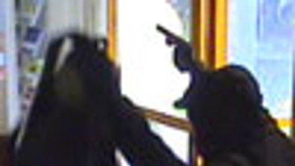 Lupič si z banky odniesol vyše 10-tisíc eur