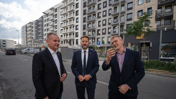 Hlavné mesto získalo od developera prvé dva mestské nájomné byty