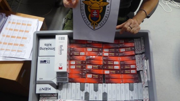 FOTO Úlovok colníkov: chránené koraly, marihuana aj cigarety