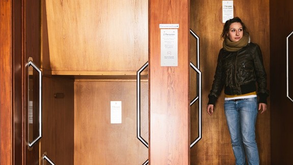 VIDEO: Kde všade v Bratislave ešte môžete nájsť funkčné kultové výťahy paternoster?