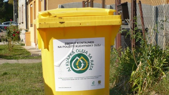 Mesto spúšťa zber olejov z domácností - s projektom začína v Petržalke