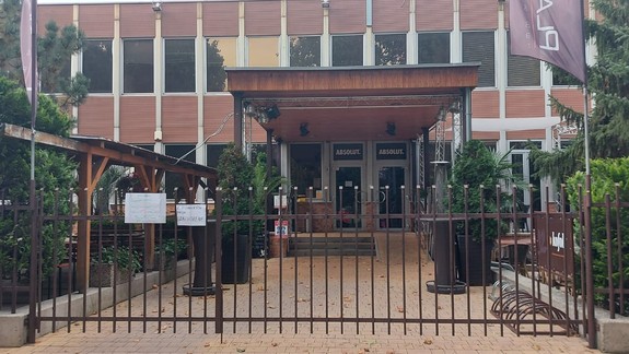 Hostia zostali v šoku. Známa bratislavská reštaurácia musela zatvoriť svoje brány