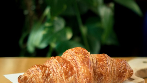 Polícia obvinila mužov, ktorí sa chceli v Bratislave vlámať do stánku s pečivom